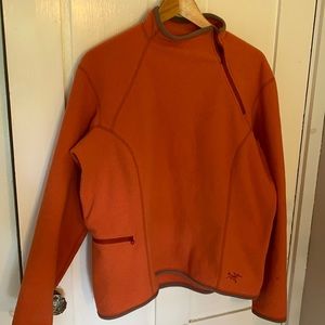 Arcteryx fleece pullover. Women’s XL EUC